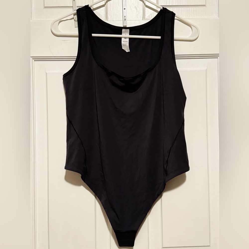 lululemon Nulu Square Neck Sleeveless Bodysuit L
